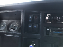 Load image into Gallery viewer, Jeep MJ / XJ Clock Replacement