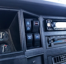 Load image into Gallery viewer, Jeep MJ / XJ Clock Replacement
